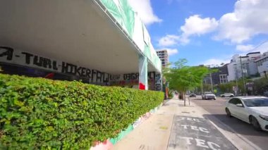 Miami, FL, ABD - 1 Mayıs 2025 Oasis Wynwood Miami etkinlik alanı