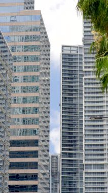 8k dikey bina arka planı Brickell Miami