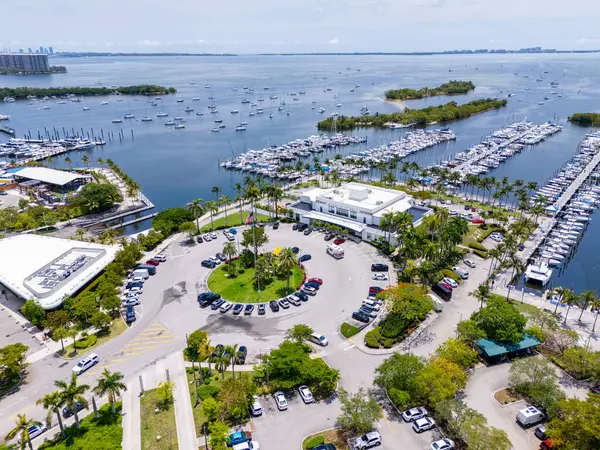 Miami Belediyesi tarihi binası Coconut Grove Florida