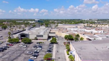 Miami, FL, ABD - 20 Mayıs 2025 Southland Mall Miami. 2025 hava aracı görüntüsü