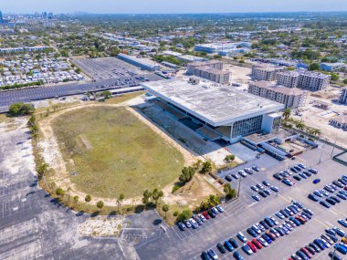 Hallandale Plajı, FL, ABD - 28 Mayıs 2025: The Big Easy Casino. Hava aracı fotoğrafı 2025