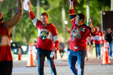 Sunrise, FL, ABD - 17 Haziran 2025 Florida Panterleri şampiyondur. İnsanlar Sunrise Florida 'da oyundan ayrılıyor.