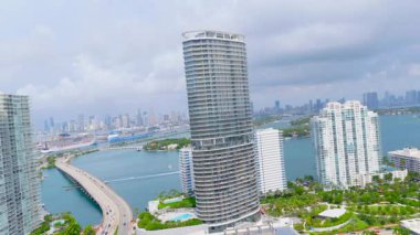 Miami Plajı 6K insansız hava aracı videosu