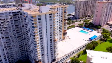 Miami Plajı 'ndaki konut krizi onarımı ve yapı onarımı