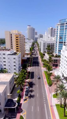 Miami Beach, FL, ABD - 19 Temmuz 2025 Miami Beach Collins Avenue Otelleri