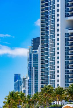 Suny Isles Sahili, Florida 2025. Sokak.