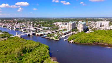 Boynton Beach Florida 2025. Konut ve iş yeri manzarası