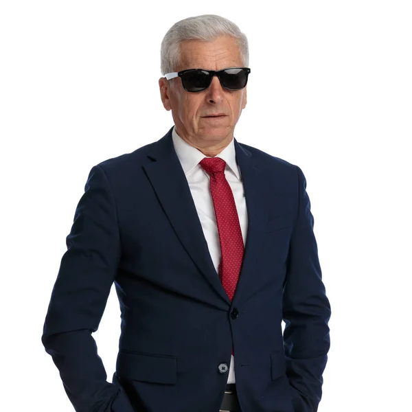 Cool Businessman Tough Attitude Wearing Sunglasses Putting His Hands His — Zdjęcie stockowe