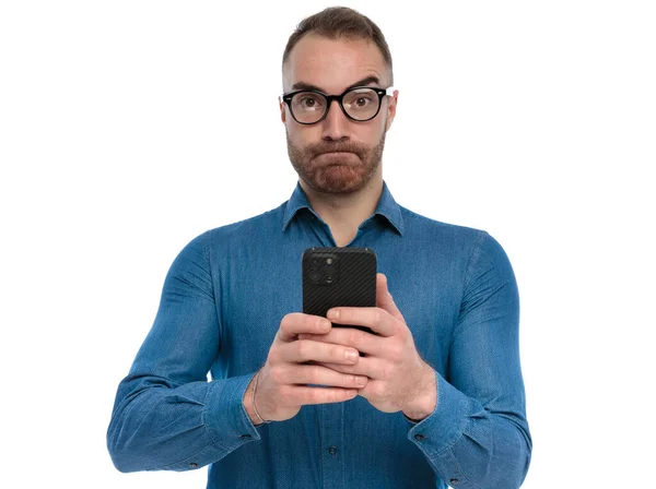 Upset Young Man Holding Telephone Finding Out Bad News Making — Stockfoto
