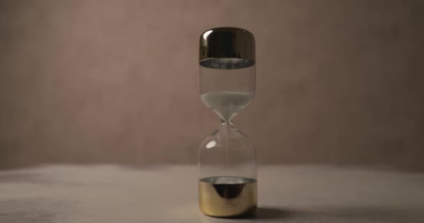 Sandglass Measurement Countdown Getting Old While Time Passing Noticing Concept — Stockvideo
