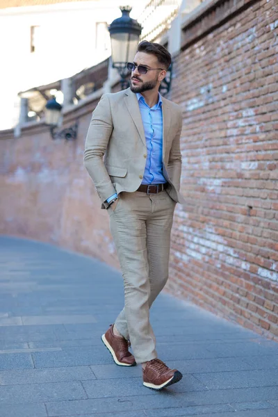 Full Body Picture Fashion Young Businessman Hands Pockets Looking Side — Stock fotografie