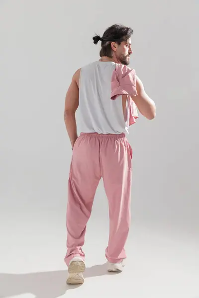 Sexy Muscle Man Pink Gym Clothes Looking Side While Holding — Stock Photo, Image