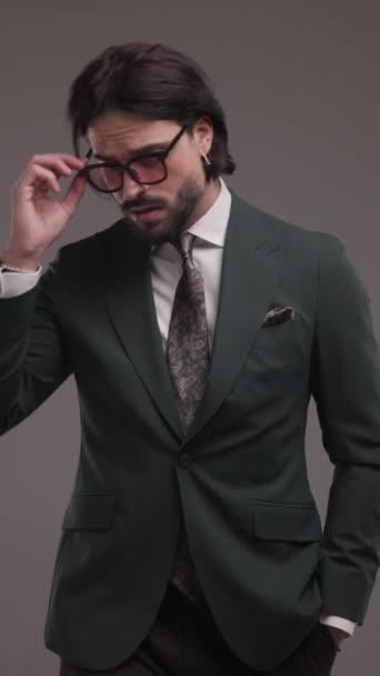 Vertical Video Attractive Young Man Elegant Suit Walking Hand Pocket — Video Stock