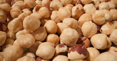 Fındıklı makro manzara, zengin altın tonlarını ve yumuşak, kırsal dokusunu vurguluyor.