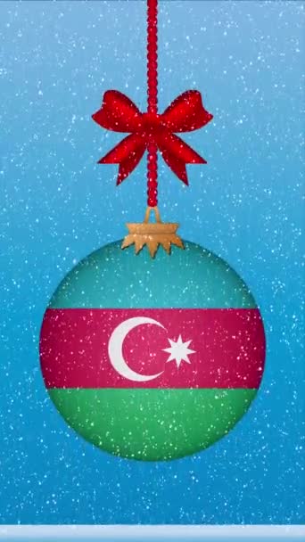 Nieve Cayendo Bola Navidad Con Bandera Azerbaiyán — Vídeo de stock