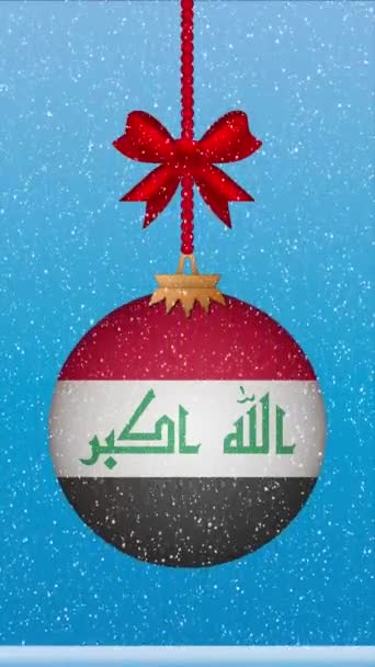 Sneeuw Valt Kerstbal Met Vlag Van Irak — Stockvideo