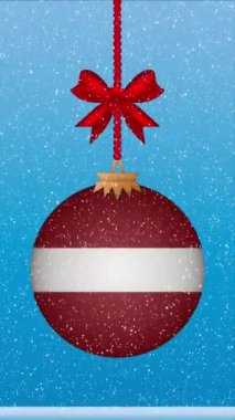 Letonya bayrağıyla Noel balosuna kar yağıyor