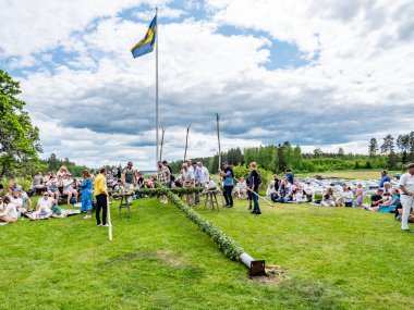 Torstuna, İsveç - 20 Haziran 2025: İsveç folkloru 20 Haziran 2025