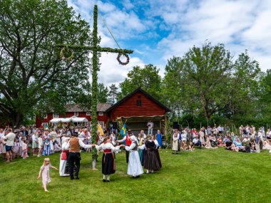 Torstuna, İsveç - 20 Haziran 2025: İsveç folkloru 20 Haziran 2025