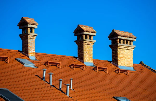 Detail Red Roof Chimnies Blue Sky — Stock Photo, Image