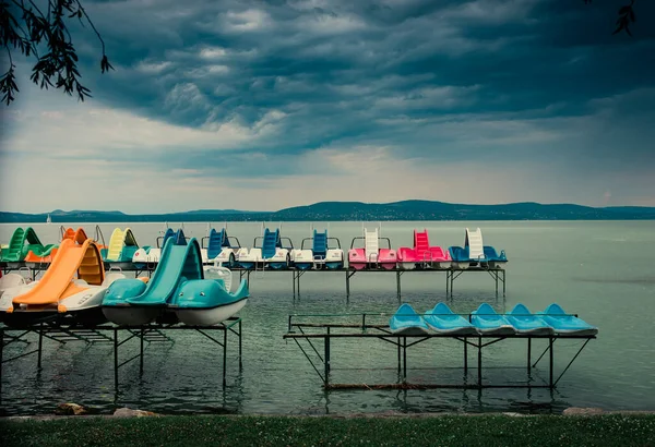 Krásné Jezero Balaton Zamračené Obloze Maďarsku — Stock fotografie