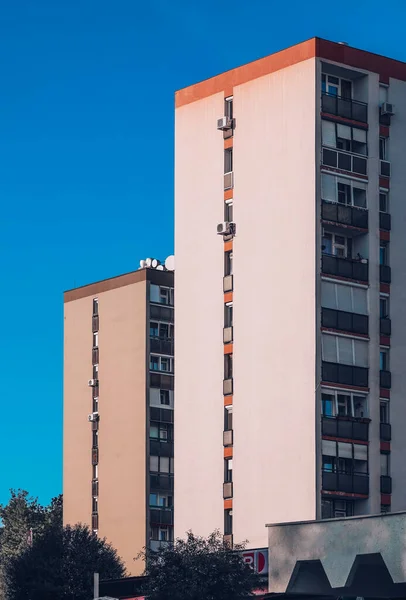 Sowjetische Betonblockhäuser Osteuropa lizenzfreie Stockfotos