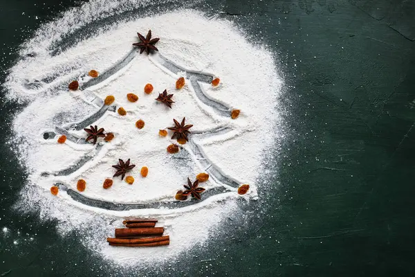 애니즈 건포도의 그리고 배경에 밀가루에 껍질과 크리스마스 로열티 프리 스톡 이미지