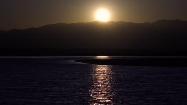 Zachód Słońca Nad Żółtą Rzeką Górach Helan Ningxia Province Chiny — Wideo stockowe