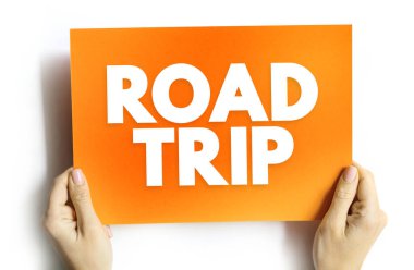 Road Trip, otomobil ve kart üzerindeki metin konseptiyle yapılan uzun mesafe seyahatidir.