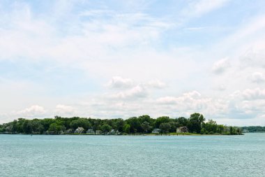 Yaz günü Kanada 'daki Corunna Adası