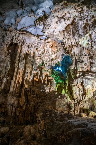 Formações Stalactitie Thien Cung Grotto Long Bay Vietnã — Fotografia de Stock
