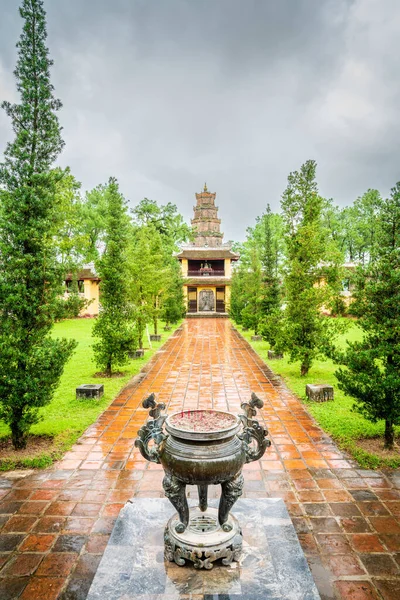 Hue Vietnam Daki Thien Tapınağı Nda Yedi Katlı Bir Pagoda — Stok fotoğraf