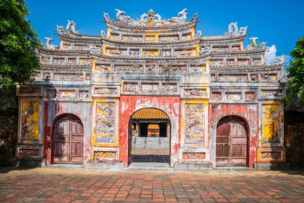 Hue Vietnam Için Imperial Şehir Kalesinin Kapıya — Stok fotoğraf