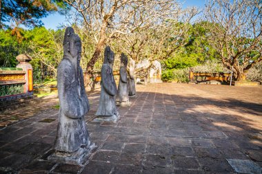 Tu Duc 'un Hue, Vietnam' daki Tu Duc Mezarlığı Onur Avlusu