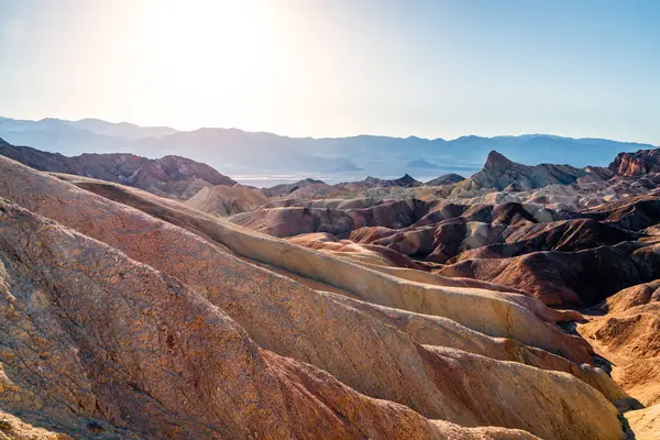Szenische Ansicht Von Badlands Vom Zabriskie Point Death Valley Nationalpark lizenzfreie Stockbilder