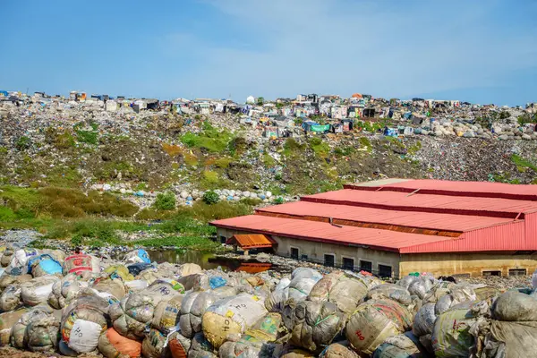 Lagos Nigeria November 2019 Auf Einer Mülldeponie Lagos Nigeria Leben Stockbild