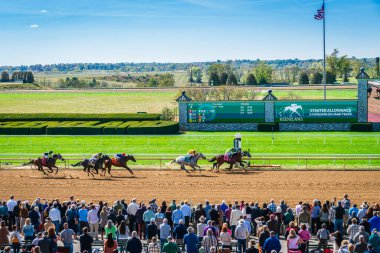 Keeneland, Lexington, Kentucky, 18 Ekim 2023: Keenealand Sonbahar Yarışı Yarışı 2.