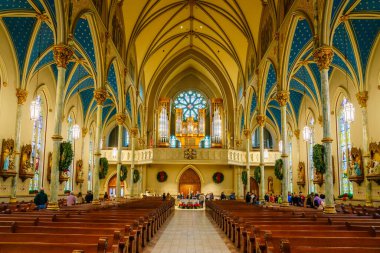 Savannah, GA, 28 Aralık 2023: St. John Kilisesi Kilisesi Kilisesi 'nin iç manzarası