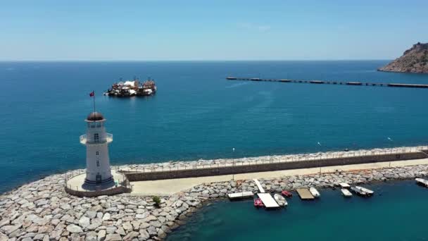 Fyrtårn Havnen Alanya Tyrkiet Havn Bugt Udsigt Fra Havet Drone – Stock-video