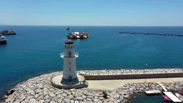 Faro Puerto Alanya Bahía Portuaria Turquía Vista Desde Mar Drone — Vídeo de stock