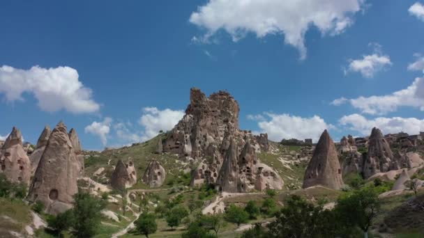 Vue Aérienne Formations Rocheuses Naturelles Vallée Avec Grottes Cappadoce Turquie — Video