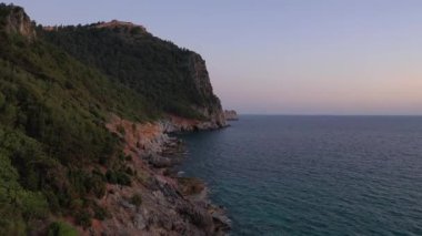 Hindi Alanya 'da güzel bir sahil. Yüksek kalite 4k görüntü