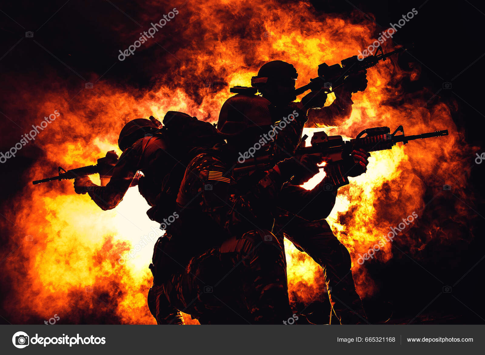 Baggrundsbelyst Silhuet Specialstyrker Operatører Kæmper Røgen Brand  Eksplosion Baggrund Battle — Stockfoto © zabelin #665321168, image size:1600x1171