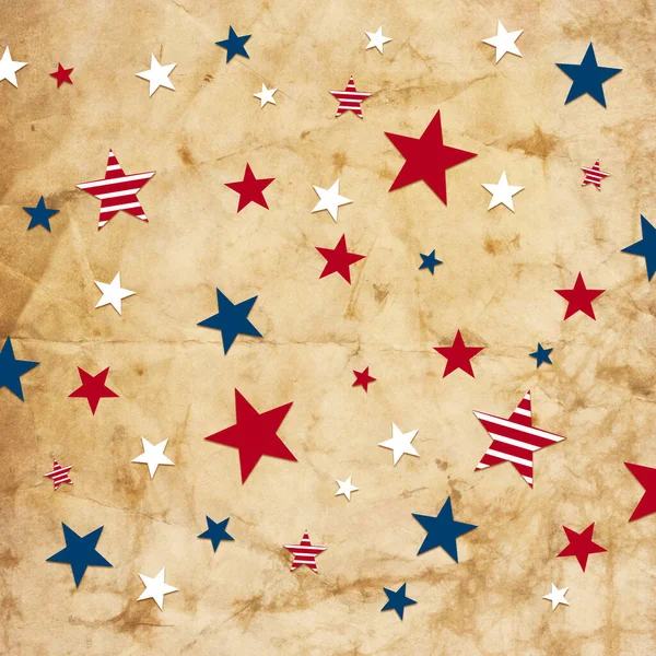 赤白と青の星と古いヴィンテージ紙の背景にストライプ 7月4日または記念の日の背景 アメリカの愛国的な色のベテランの日の背景 — ストック写真