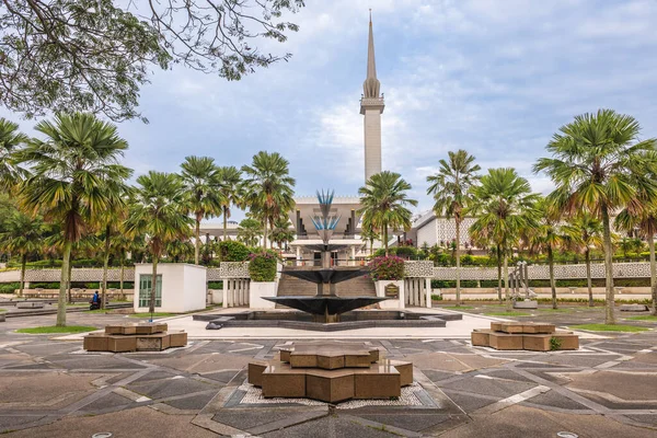 马来西亚国家清真寺位于马来西亚吉隆坡 — 图库照片