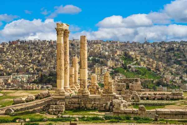 ヨルダンのアンマン シタデルにあるヘラクレスの寺院 — ストック写真