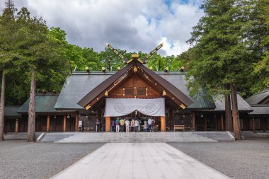 Japonya 'nın Sapporo kentindeki Hokkaido tapınağının ana salonu.