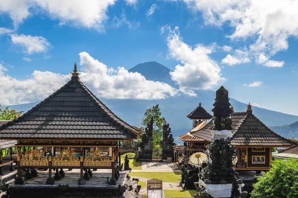 Scenario Del Tempio Lempuyang Con Sfondo Gunung Batur Bali Indonesia — Foto Stock