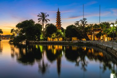 Tran Quoc Pagoda, nam-ı diğer Khai Quoc, Hanoi, Vietnam 'daki en eski Budist tapınağı.
