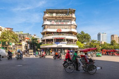 17 Kasım 2023: Dong Kinh Nghia Thuc Meydanı, nam-ı diğer Tonkin Serbest Okul Hareketi Meydanı, Hanoi, Vietnam 'daki Hoam Kiem Gölü yakınlarında. Vietnam 'da komünizmin alevlenmesine yardım eden bir hareketin adı verildi..